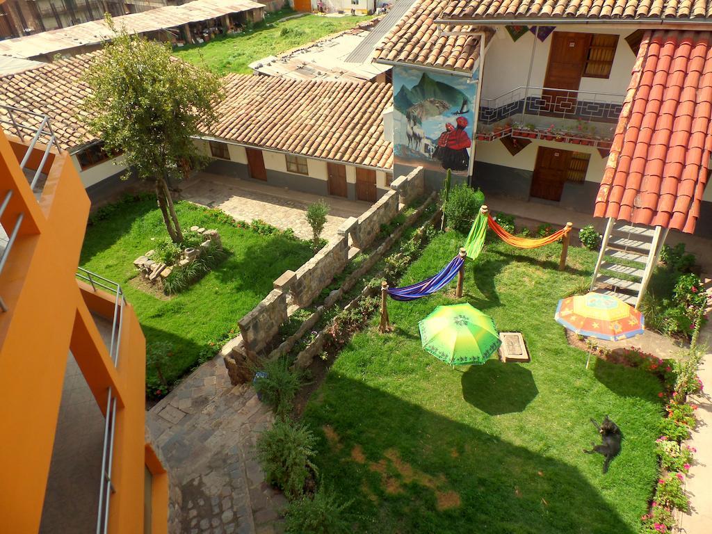 Wake Up Cusco Hostel Room photo
